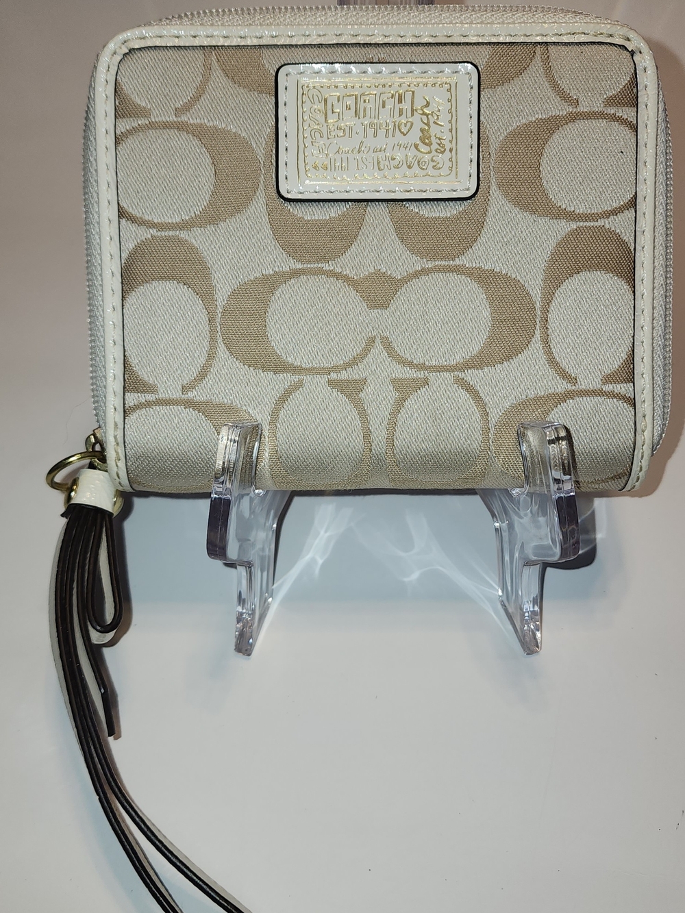 Coach Poppy Signature  Cream And White Signature Zip Wallet with Wristlet